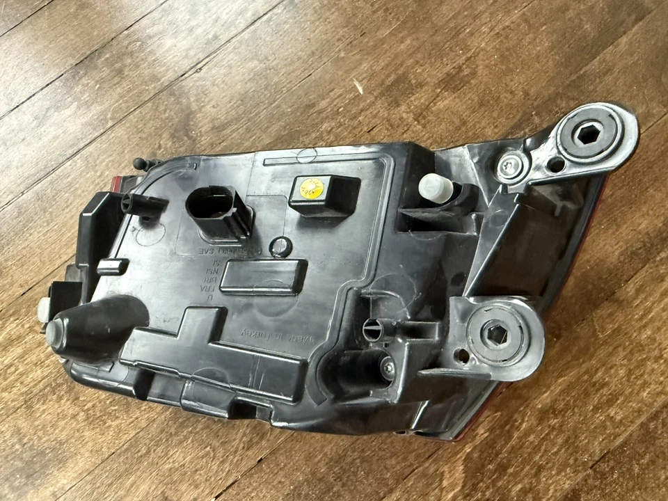 Luz exterior trasera izquierda oscura para AUDI A8 4H S8 plus 2015-2017 4H0945095M ULO OEM Foto 4 de 4