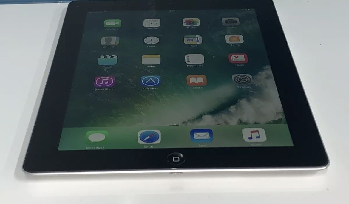 タブレット Apple - iPad 4 au 32GB  Wi-Fi. Cellular Apple iPad 4th Generation - WiFi + Cellular - Silver 32 GB