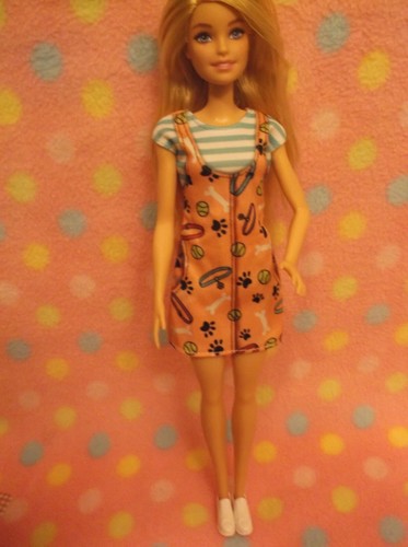 MATTEL BARBIE DOLL PET VET DOLL CAREER NEW MATTEL 2021 - Picture 2 of 2