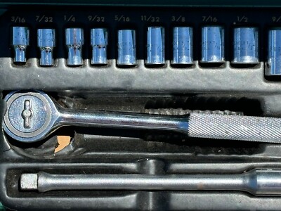 Vintage Challenger Socket Set No. 2095 In Metal Case 24pc