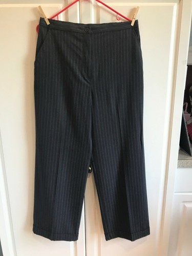 Pre-Owned Women’s Danny & Nicole Blazer/Pants Set size 10 Dark Blue with Lines - Picture 7 of 10
