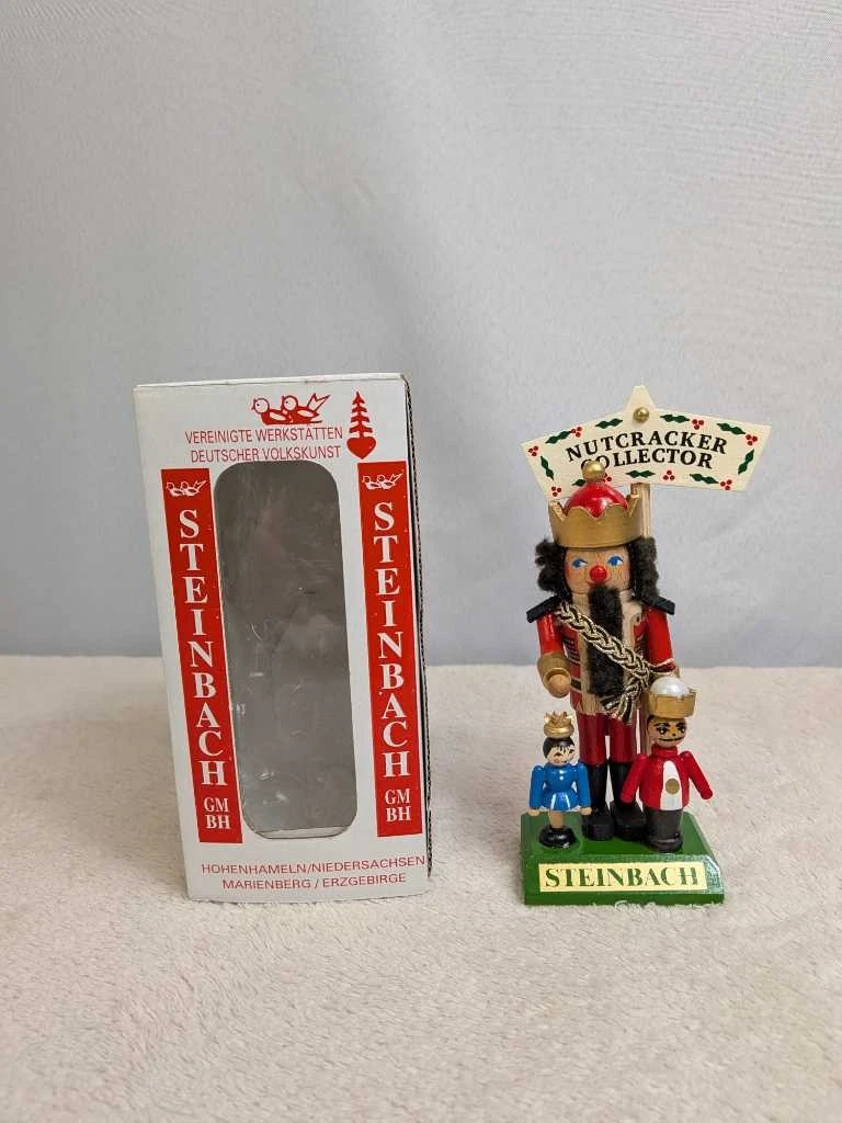 Steinbach Mini Nutcracker Collector King Soldier Wood Handcrafted Germany 5.5 in
Opens in a new wind