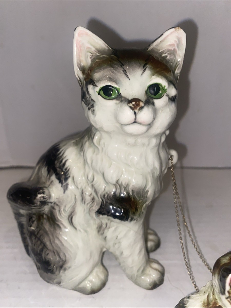 Porcelain Ceramic Mama Cat with 2 Baby Kittens Chained Family Grey