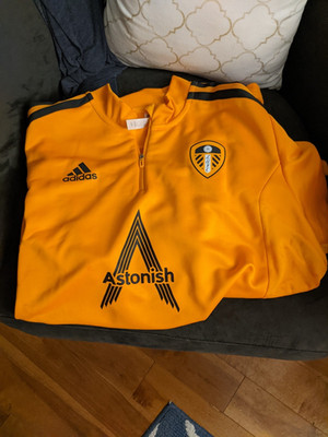LEEDS UNITED 2022/2023 FOOTBALL 1/3 ZIP TRAINING TOP ADIDAS SIZE XL ADULT