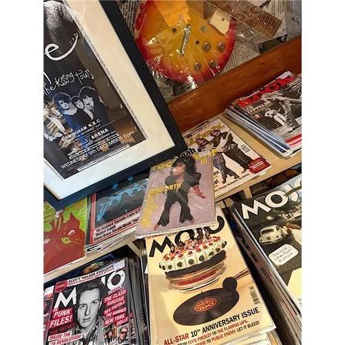 KINKS BEAT INSTRUMENTAL MAGAZINE AUG 1966 WITH RAY DAVIES COVER BUT NO KINKS FEA - Image 2 of 2