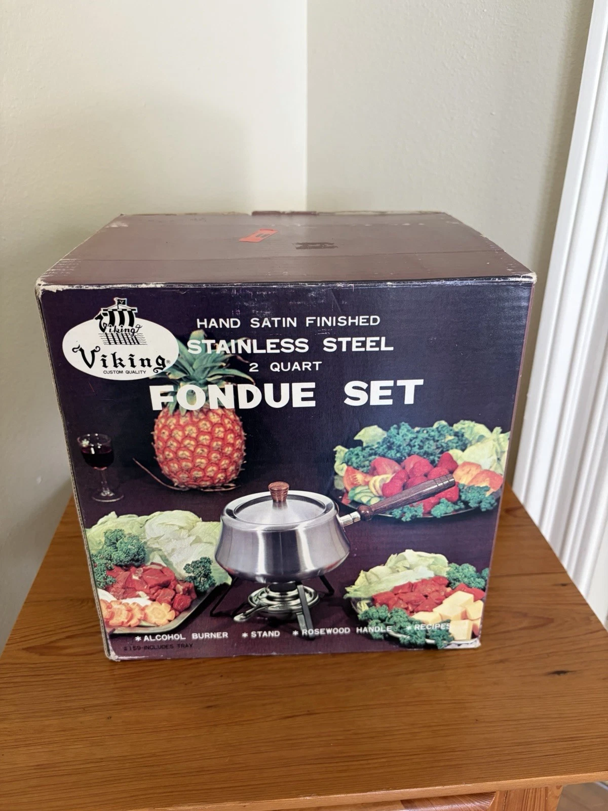 Vintage Viking Stainless Steel 2 Qt. Fondue Set W/ 6 Teak Forks Original Box
Opens in a new window o
