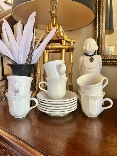 Mikasa French Countryside Set of 6 Tea Cofee Cups And Saucers F9000