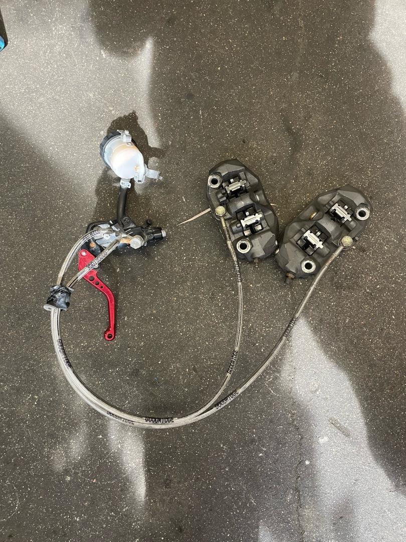 06 07 KAWASAKI NINJA ZX10R ZX10 OEM FRONT BRAKE CALIPER CALIPERS MASTER