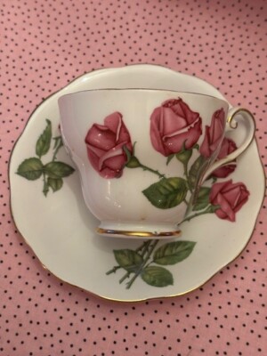 Royal Standard English  Bone China Tea Cup & Saucer Three Red Roses EUC