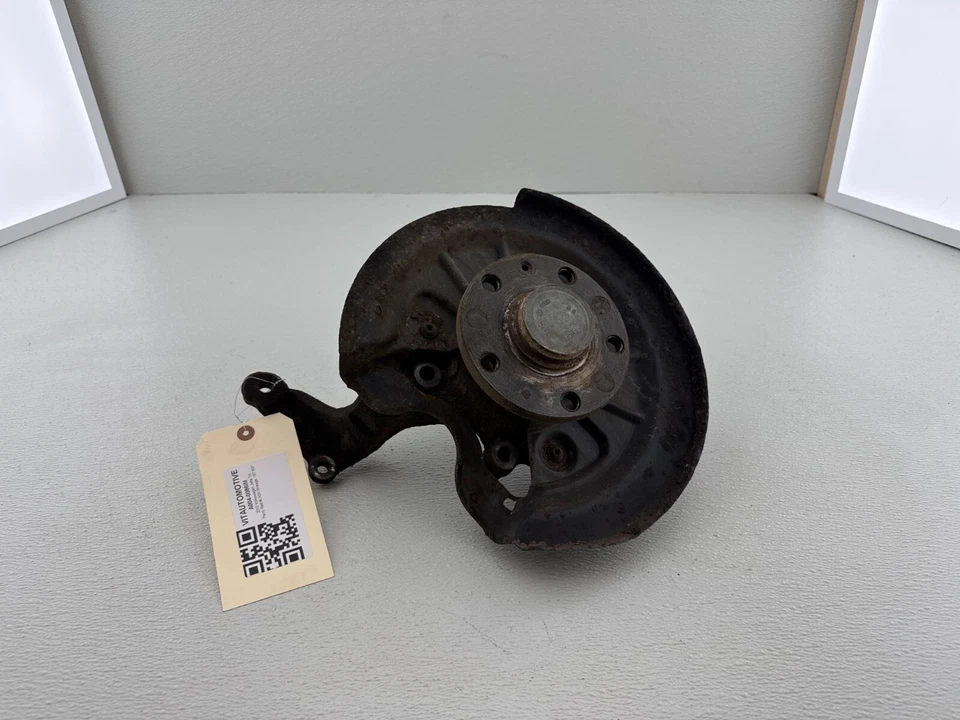 Volkswagen Jetta Sportwagen 2010-2014 eje trasero derecho nudillo OEM Foto 3 de 4