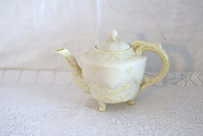 BELLEEK NEW SHELL YELLOW IRELAND CO FERMANACH 5-Cup Tea Pot Teapot Lid Damaged