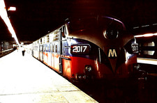 ORIGINAL KODACHROME SLIDE METRO-NORTH RR FL-9 #2017 & 2003 GRAND CENTRAL 22.08.01