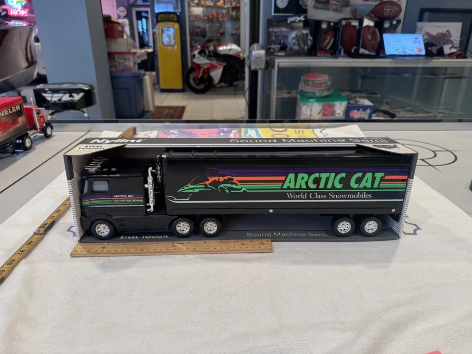 vintage 1991 Nylint Arctic Cat Snowmobile toy Semi Truck Skidoo RARE! - Image 3 of 4