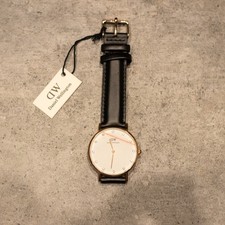 NEW- Daniel Wellington 0951DW Classy Sheffield 34 mm Rose Gold Leather Watch