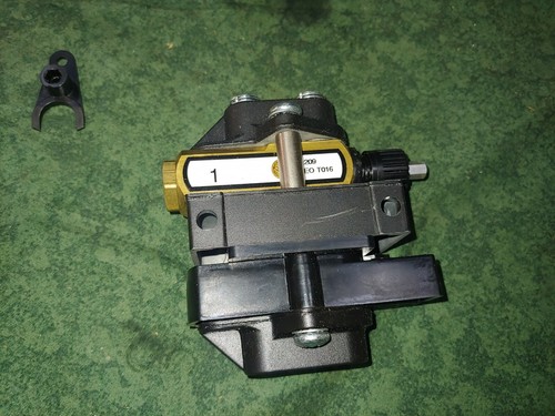 Lubricador Master Pneumatics con contador 71001104B-C (PP206) - Imagen 4 de 8