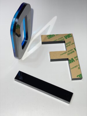 3D LASERGESCHNITTENE BUCHSTABEN für MOTORRÄDER 7ERer Set, selbstklebend 6 mm schwarz/blau