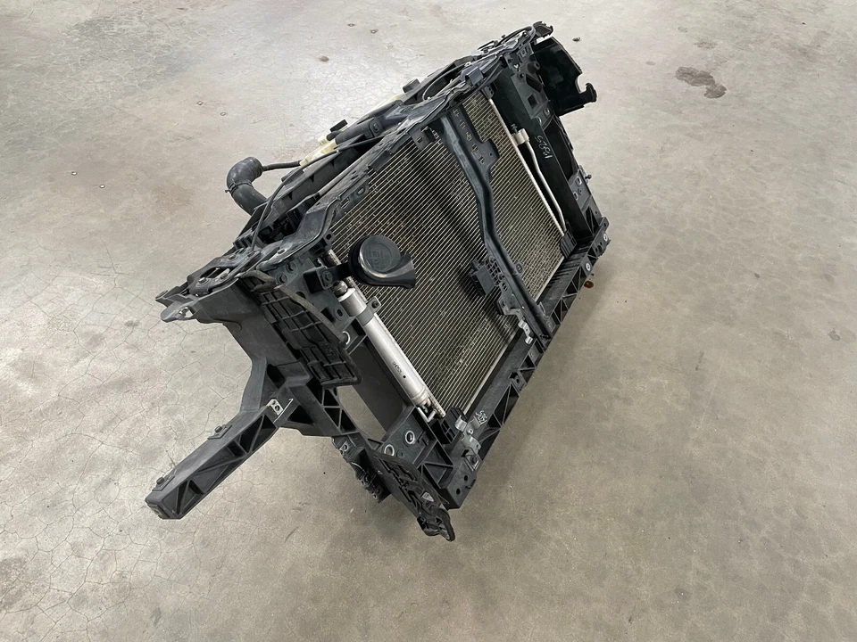 Conjunto de suporte de ventilador de refrigeração condensador radiador 11-12 INFINITI M56 V8 1325 FABRICANTE DE EQUIPAMENTO ORIGINAL - Imagem 3 de 4