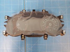 VW Touran Original Tacho Kombiinstrument Instrument Cluster 5TA920941E
