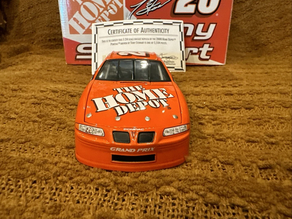 Revell 10543 Tony Stewart #20 Home Depot Pontiac Grand Prix 2000 - diecast 1/24 Foto 3 de 4