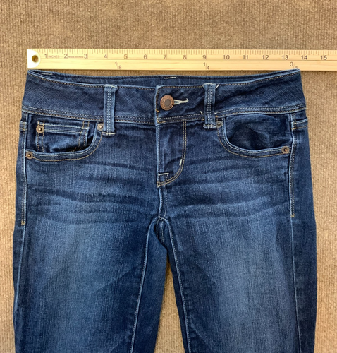 American Eagle Jeans Damen 0 (28x32) Long Slim Bootcut Low Rise Whiskered Denim - Bild 4 von 8