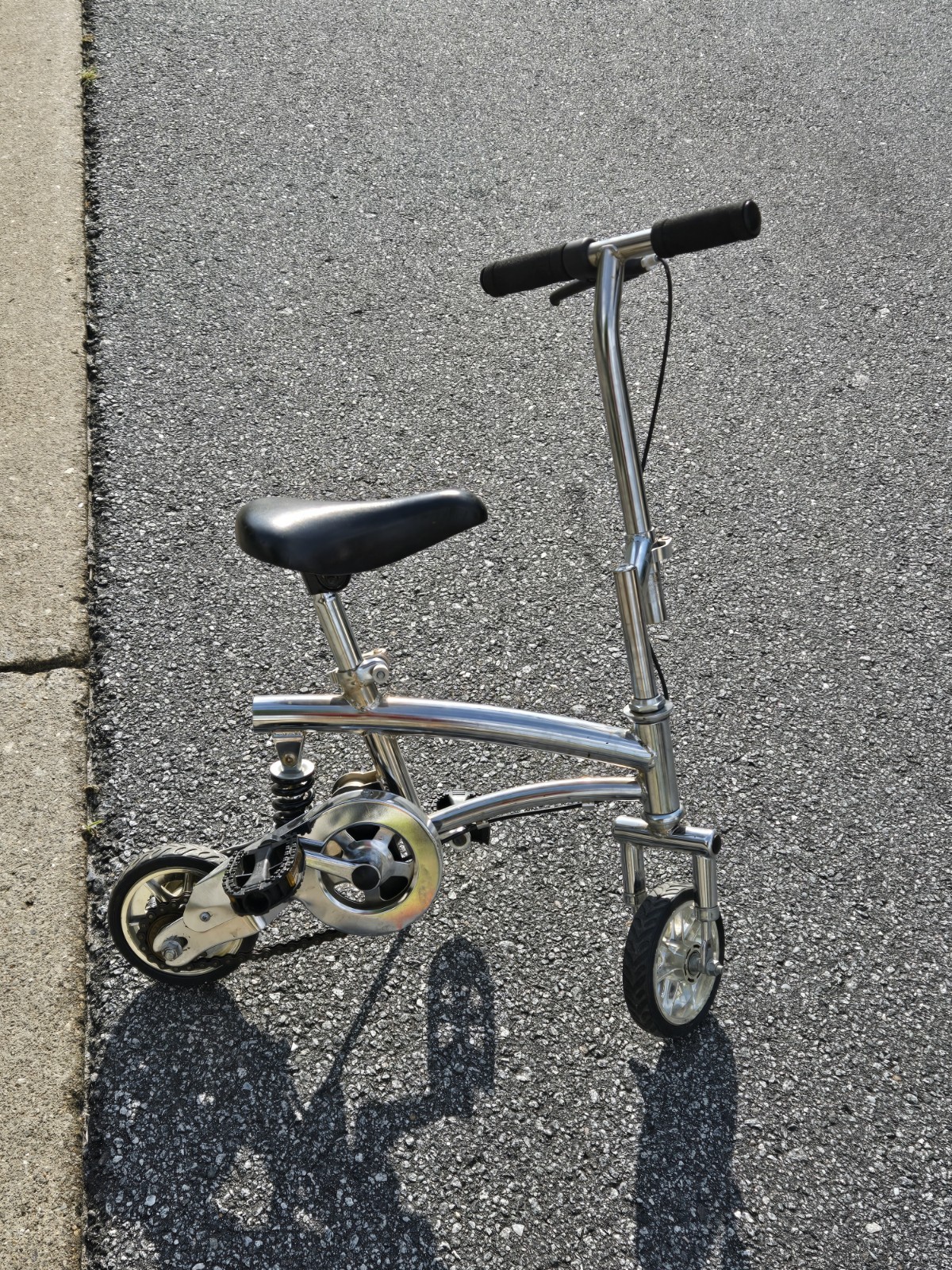 (Used) MINI-BICYCLE PROFESSIONAL CIRCUS STUNTS & PARADES RUNT CLOWN BIKE CHROME (169.99 USD) (Used) MINI-BICYCLE PROFESSIONAL CIRCUS STUNTS & PARADES RUNT CLOWN BIKE CHROME (169.99 USD)