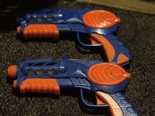 LASER RAY TOY SPACE GUN WORKING TESTED VINTAGE -2 Guns