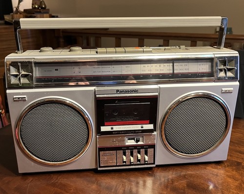 Vintage Panasonic Boombox Model Rx-4975 AM/FM CASSETTE Tested - Works!