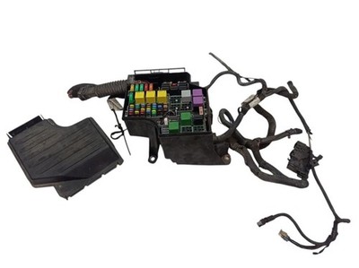 Fuse box for Opel Tigra Twintop 1.4 93162855