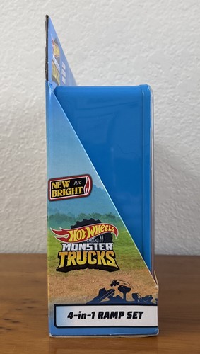Hot Wheels Monster Trucks Radio Control Ramp RC 4 in 1 Ramp Carry Case, 1:43 - Picture 4 of 6