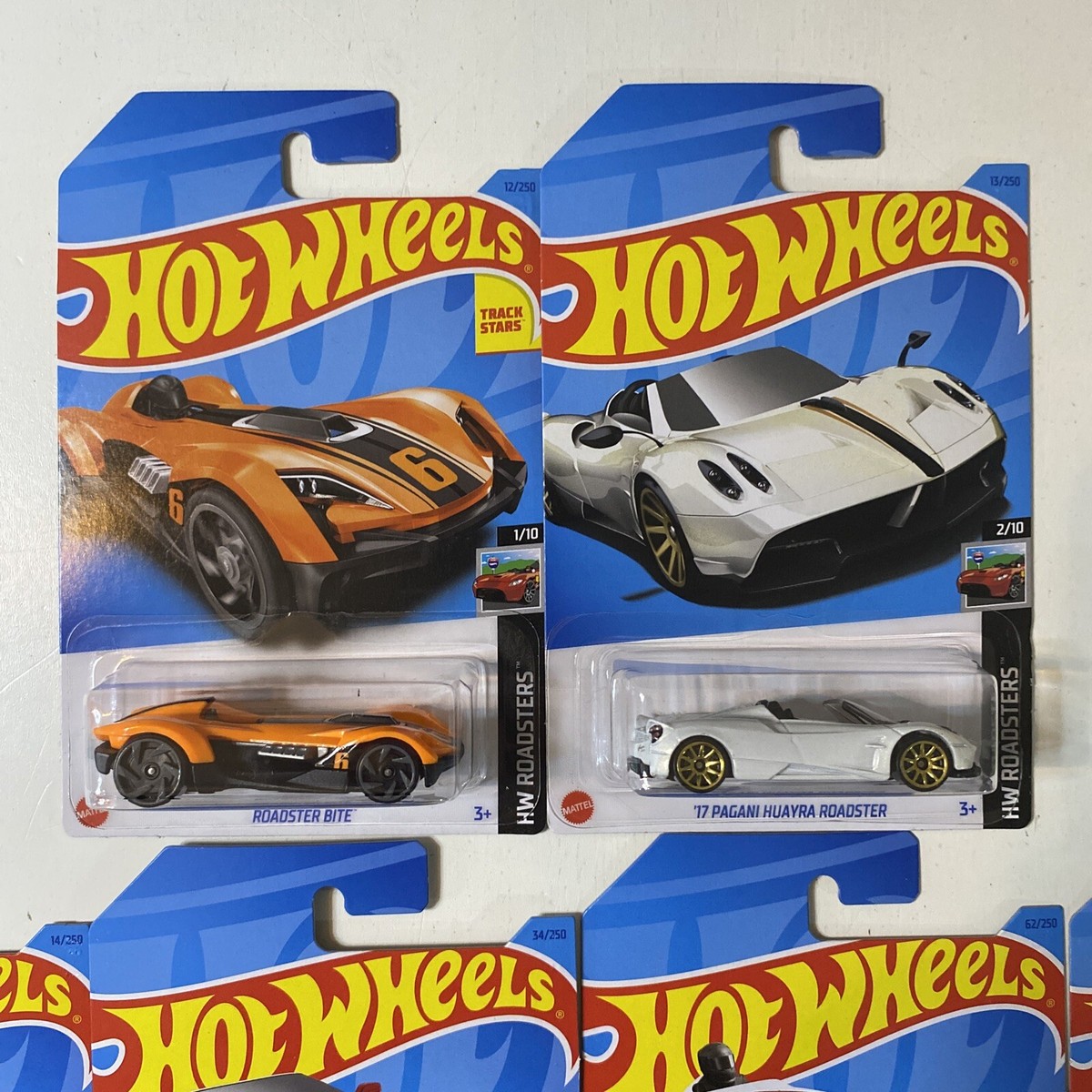 2023 HOT WHEELS HW Roadsters 10 Car Set (inc. Viper