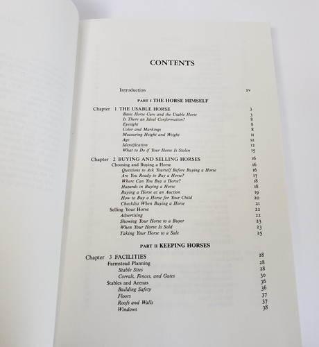 Basic Horse Care (Doubleday Equestrian Library) - Paperback Eleanor F. Prince - Imagen 4 de 5