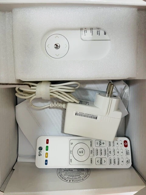 LG PH30JG Compact Portable LED Projector Faulty For Parts/Spares Only - Image 4 of 4