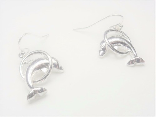 BEACH FASHION NAUTICAL DOLPHIN JUMPING THROUGH HOOP SILVER TONE RHODIUM EARRINGS - Picture 2 of 7