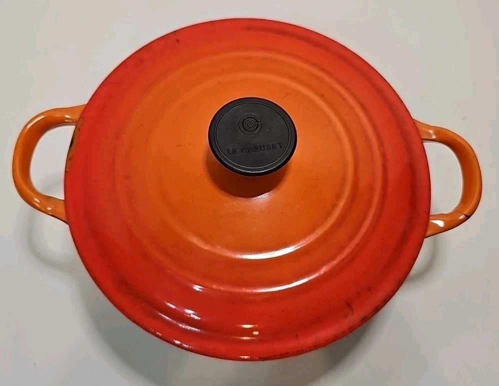 Vtg 50-60’s Le CREUSET Cast Iron Orange Flame Dutch Oven “C” 2.5 Qt See Photos