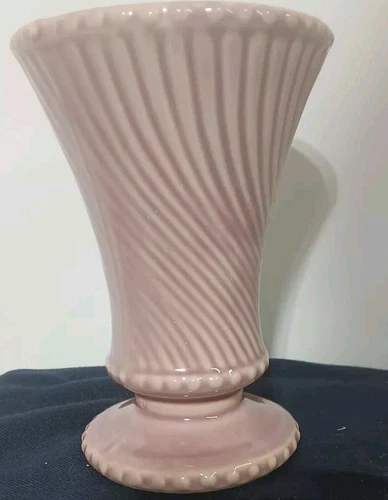 McCoy USA, Pedestal Swirl Vase Orchid Lavender Glaze 7¼ Pottery  Vintage