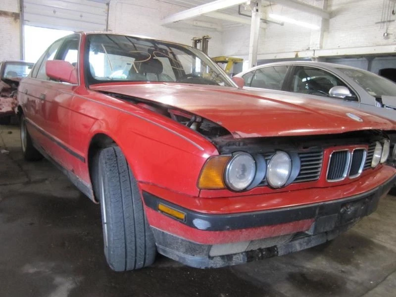 INTERRUPTOR VENTANA BMW 535i 1989 89 563929 Foto 3 de 4