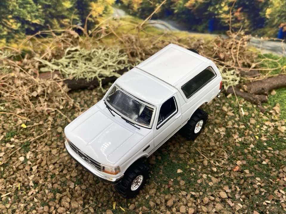 1993 Ford Bronco поднятый грузовик 4x4 1/64 литой на заказ внедорожник полный привод Greenlight - Изображение 2 из 4