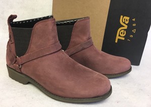 teva de la vina chelsea boots