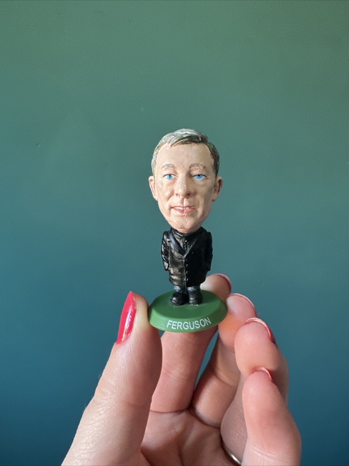 MANCHESTER UNITED - ALEX FERGUSON SOCCERSTARZ (SUIT)