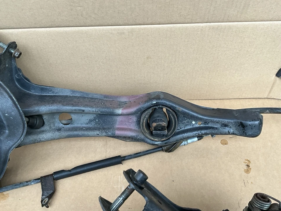 92-00 Honda Civic 94-01 Acura Integra Rear Disc Brake Trailing Arm OEM Set - Image 4 of 4