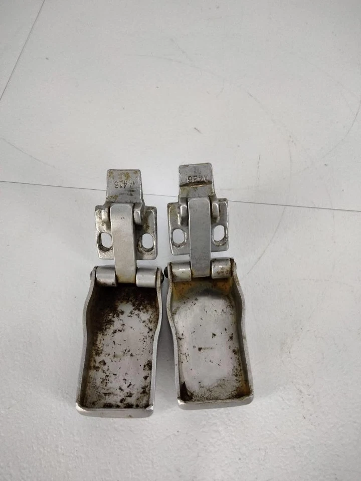 Juego de pestillos de abrazadera superior convertible MG MGB 1967 a 1970 (2) abrazaderas de riel de cabezal Foto 4 de 4