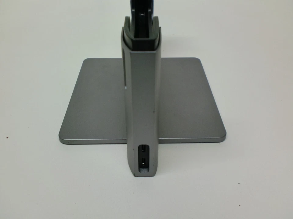 Estación de acoplamiento vertical Henge Docks 15 pulgadas Retina Macbook Pro - HD05VA15MBP Foto 4 de 4