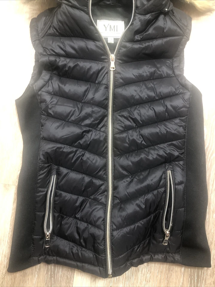 YMI Women's Puffer Vest w/ Pockets Removable Faux Fur Hooded BLACK Size Small - Image 2 of 4