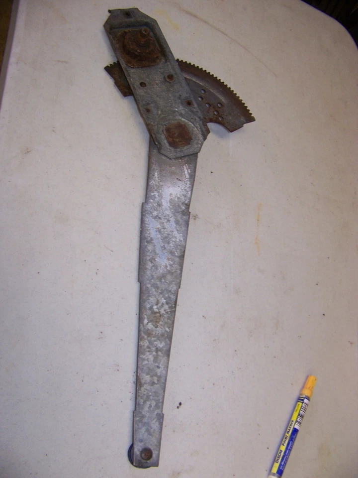 1966 1967 PLYMOUTH BELVEDERE RF WINDOW REGULATOR OEM GTX SATELLITE DODGE CORONET - Image 2 of 2