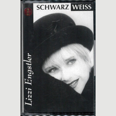 LIZZI ENGSTLER / Schwarz Weiss