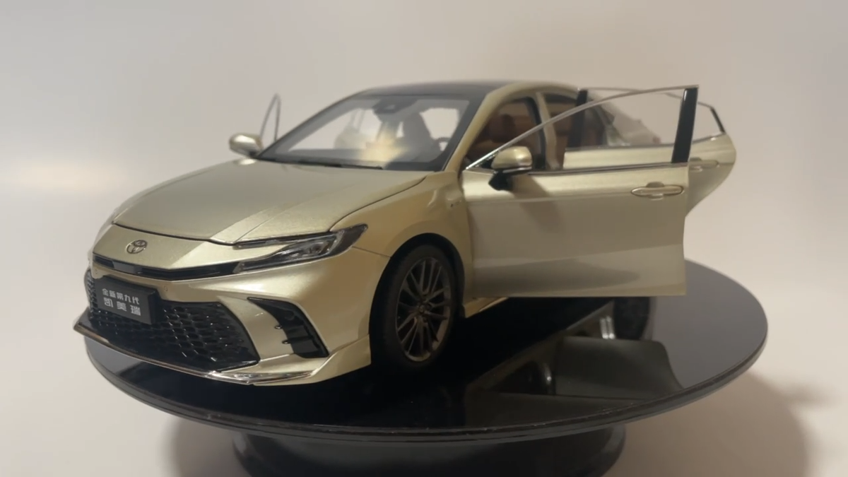 GAC Toyota Camry 2024 model car in Opal silver 1/18 | eBay