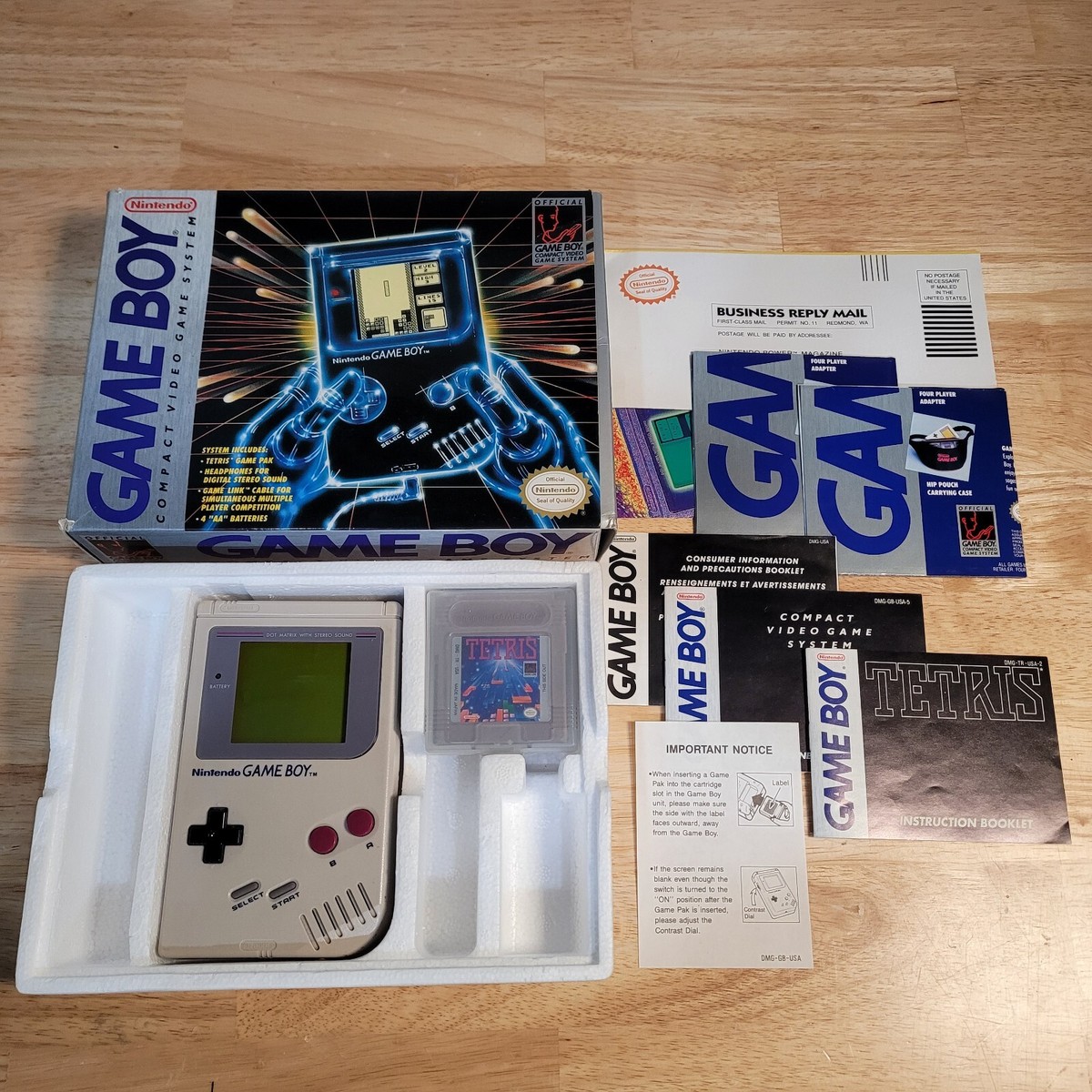 Original Nintendo Game Boy Handheld System Gray CIB Complete