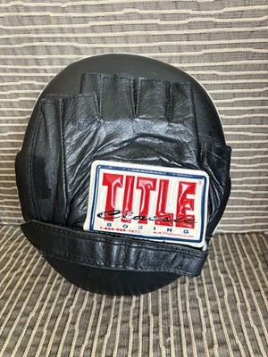 Title Classic Boxing Punch Strike Pad Left Mitt Black & White Leather Preowned E