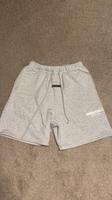 Essentials Shorts in Grau M