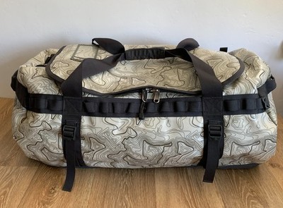 The North Face Base Camp Duffel Bag Gr. Large Beige Topographic Print Reisetasche
